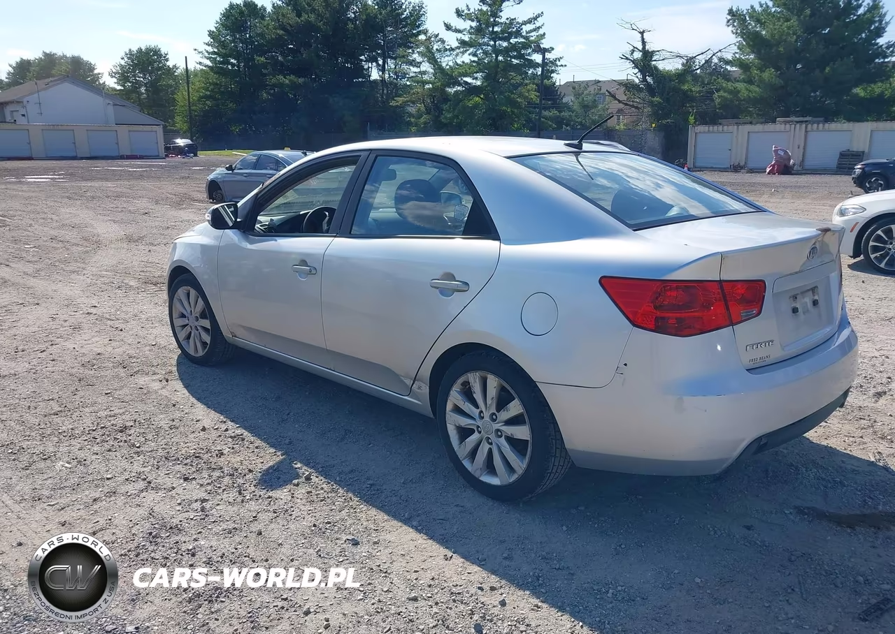 2010 Kia Forte Sx VIN:KNAFW4A3XA5140177 - 3