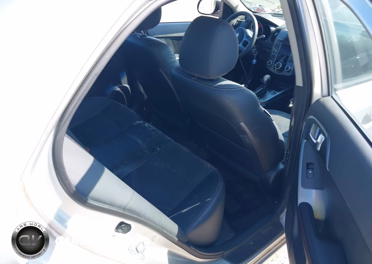 2010 Kia Forte Sx VIN:KNAFW4A3XA5140177 - 8