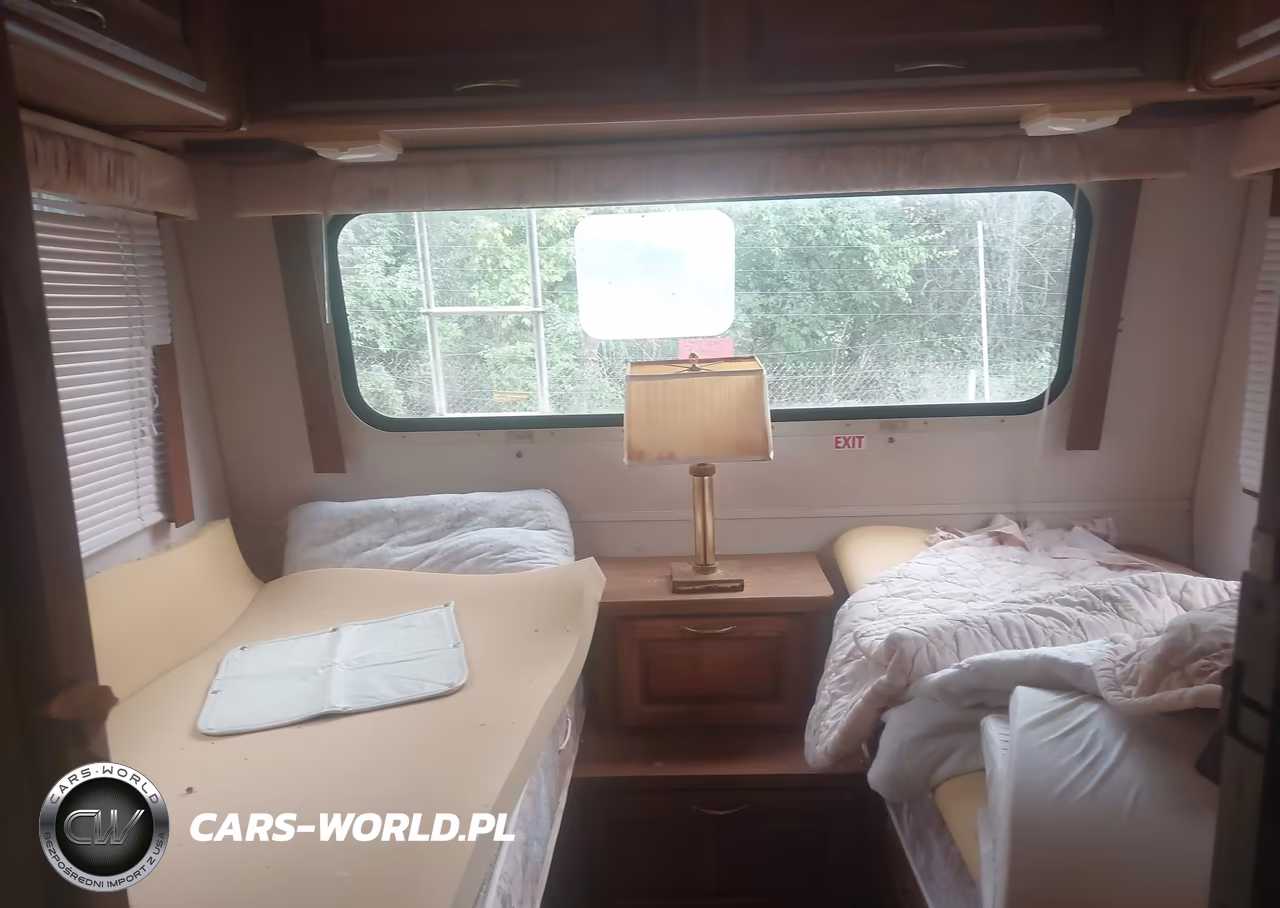 1987 Ford Econoline E350 Cutaway Van VIN:1FDKE30L6HHA46527 - 12