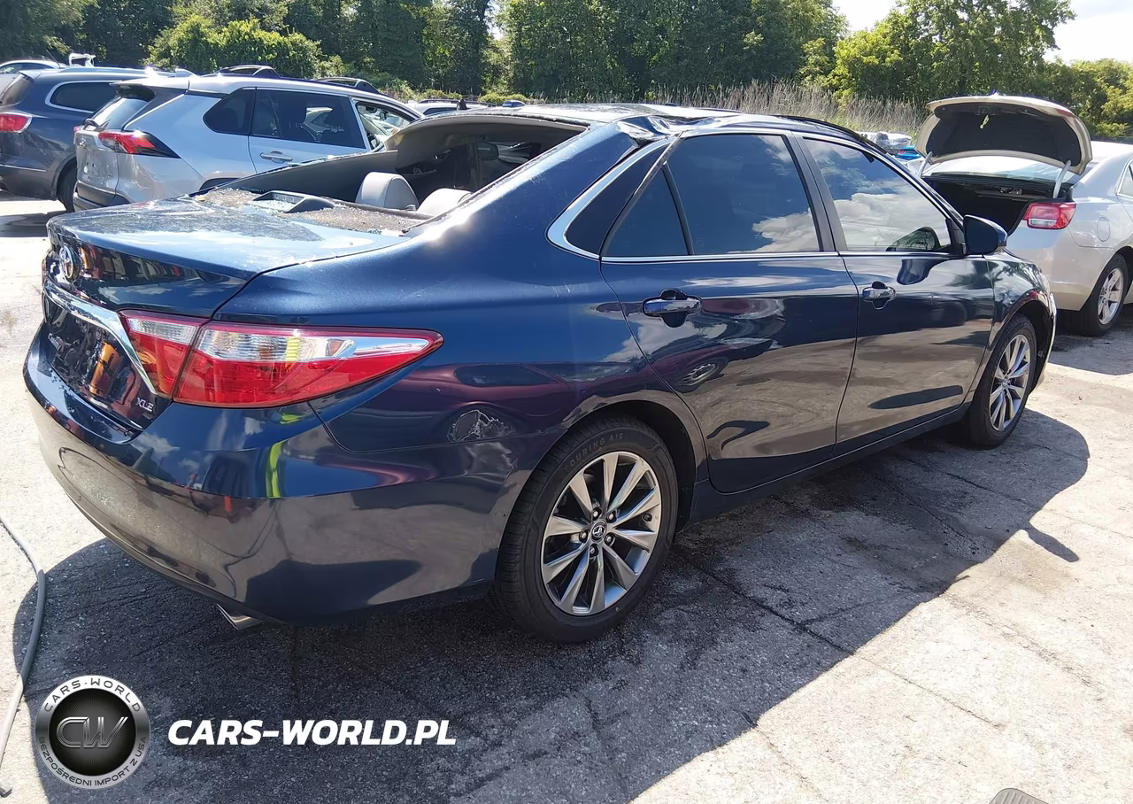 2017 Toyota Camry Xle VIN:4T1BF1FK2HU712158 - 4