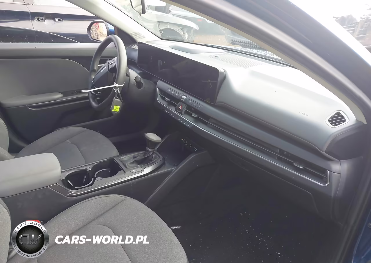 2025 Kia K4 Lxs VIN:3KPFT4DE4SE046004 - 5