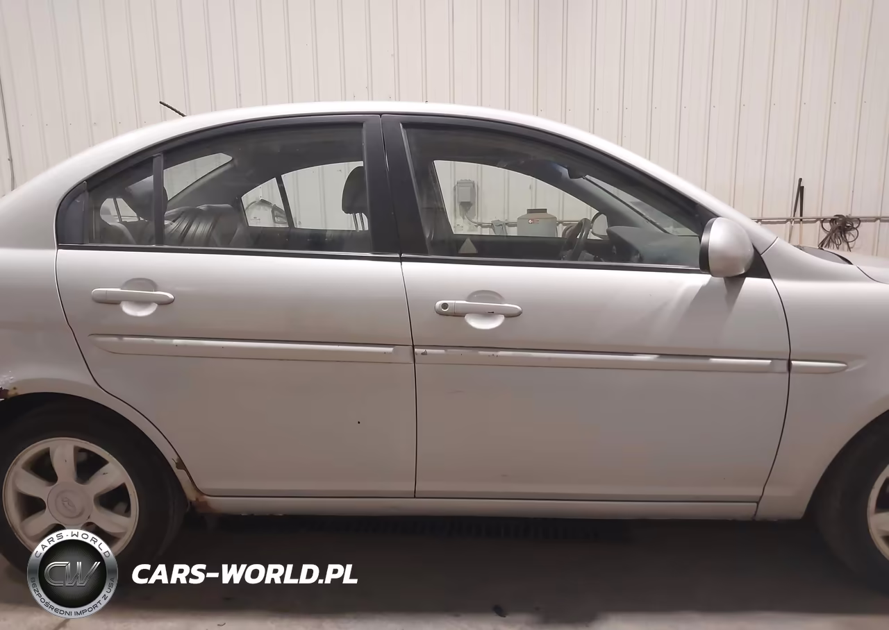 2006 Hyundai Accent Gls VIN:KMHCN46CX6U048254 - 13