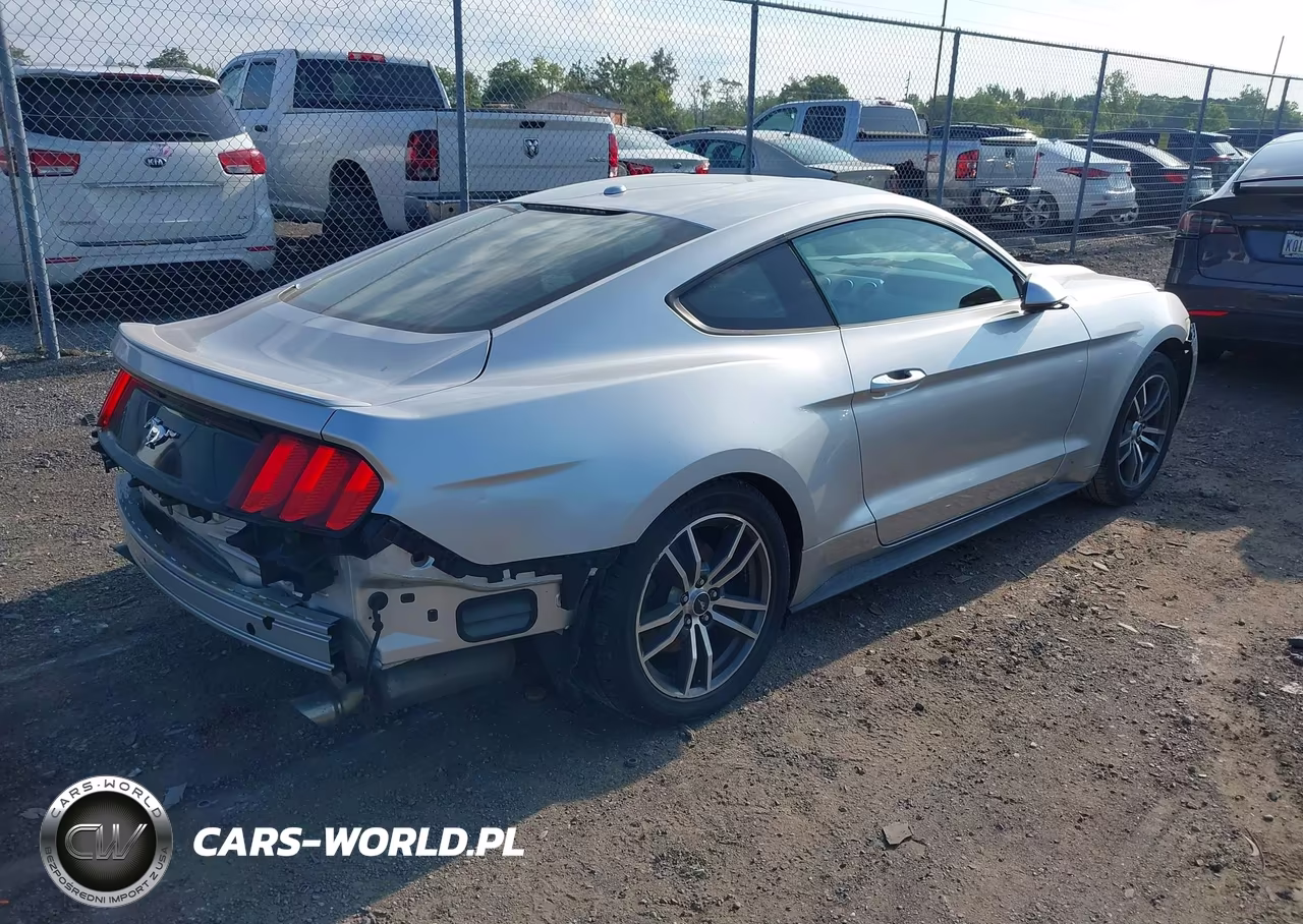2015 Ford Mustang Ecoboost VIN:1FA6P8TH4F5330652 - 4