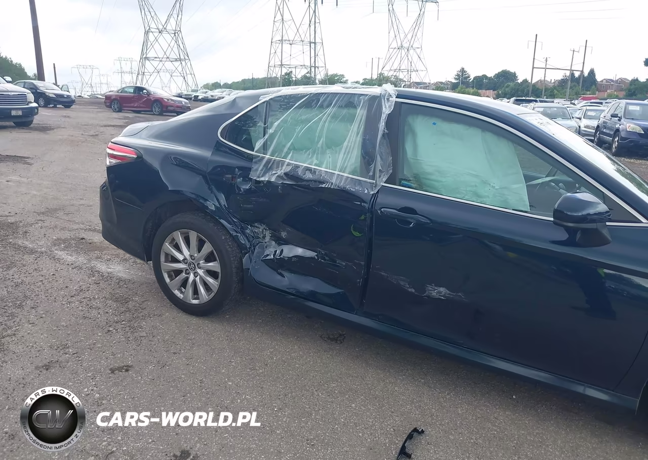 2018 Toyota Camry Le VIN:4T1B11HK8JU537271 - 6