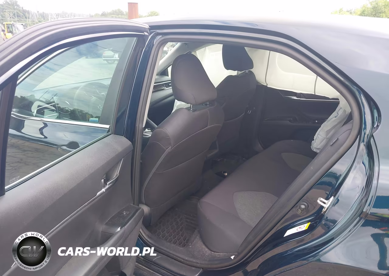 2018 Toyota Camry Le VIN:4T1B11HK8JU537271 - 8