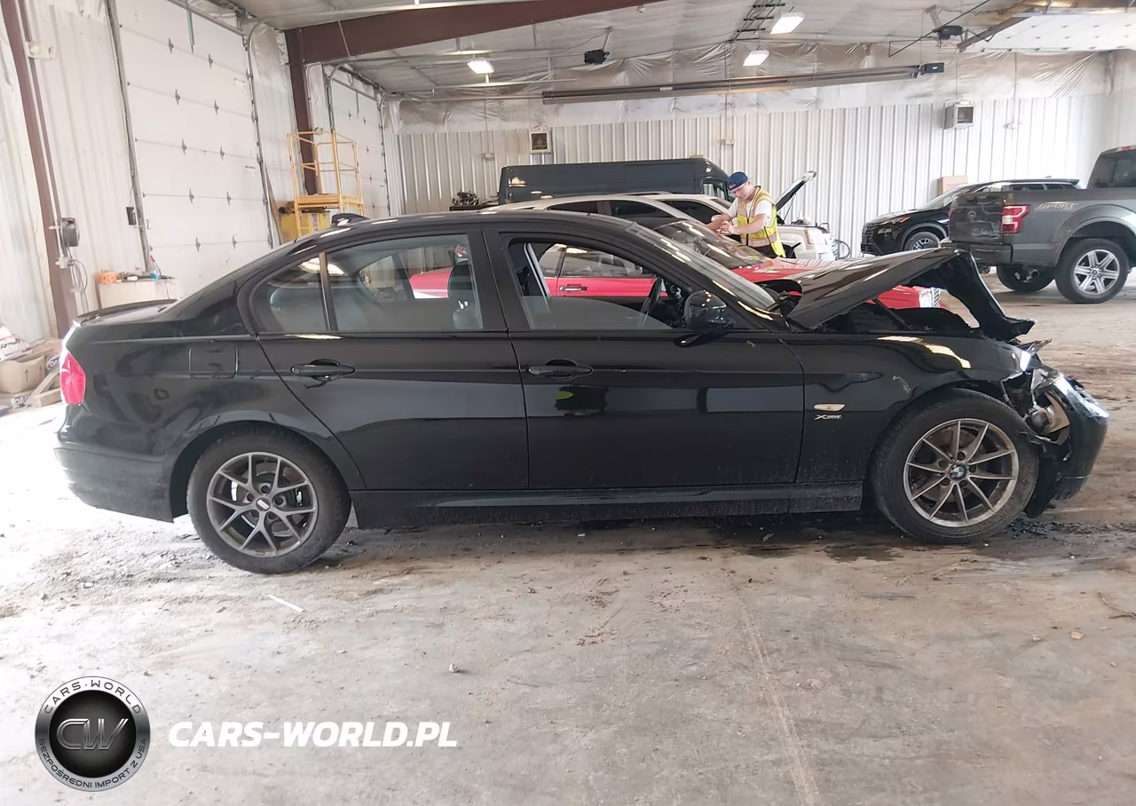 2010 BMW 328I xDrive VIN:WBAPK7C59AA459769 - 12