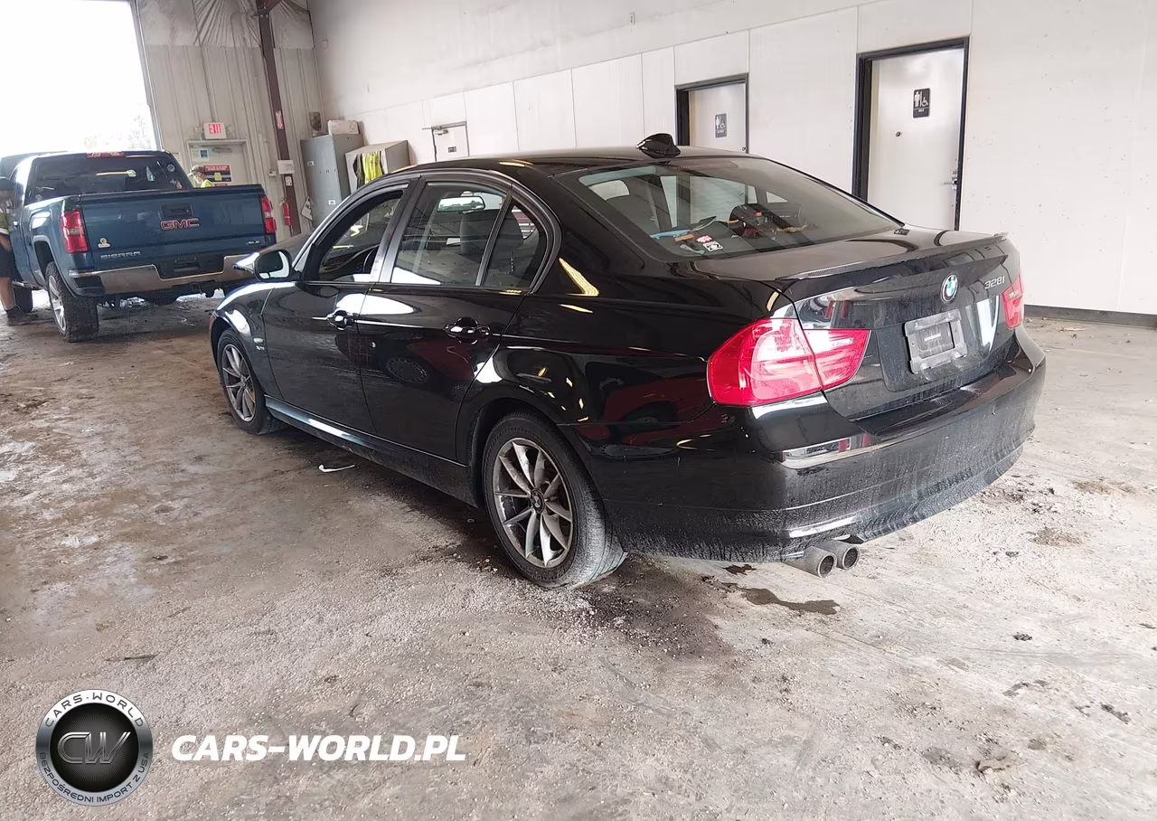 2010 BMW 328I xDrive VIN:WBAPK7C59AA459769 - 3
