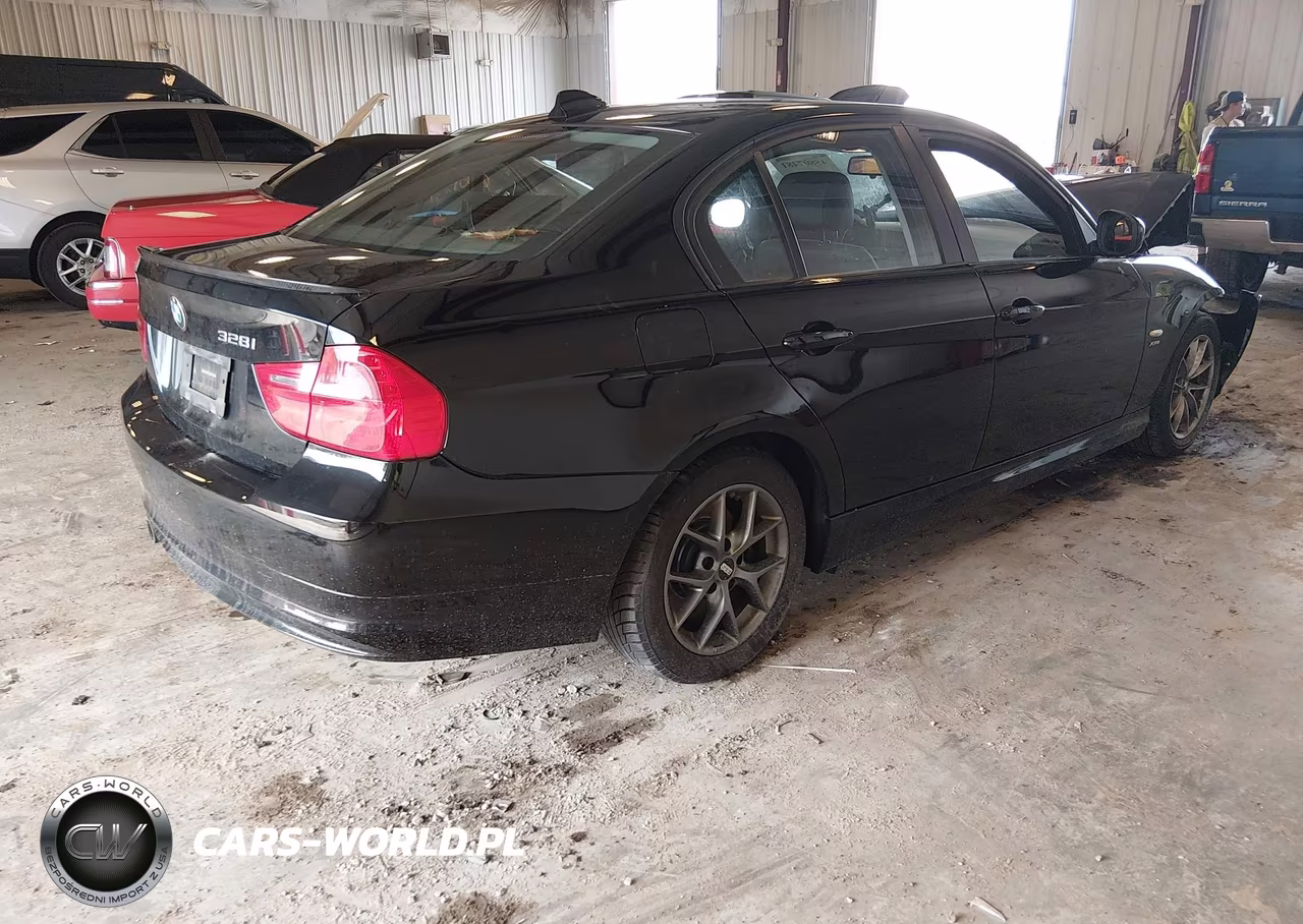 2010 BMW 328I xDrive VIN:WBAPK7C59AA459769 - 4