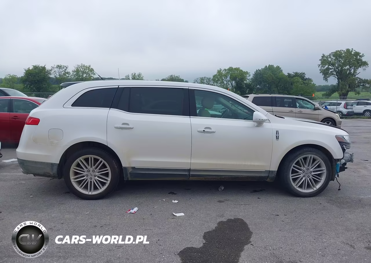 2019 Lincoln Mkt Reserve VIN:2LMHJ5AT6KBL03341 - 14
