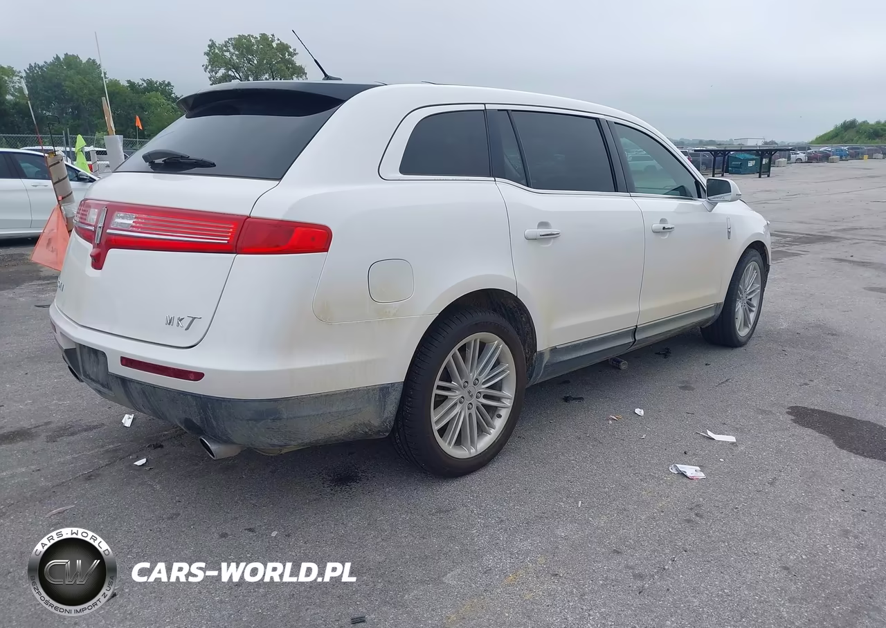 2019 Lincoln Mkt Reserve VIN:2LMHJ5AT6KBL03341 - 4