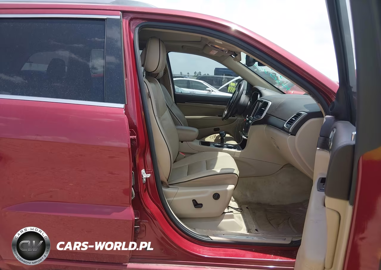 2015 Jeep Grand Cherokee Overland VIN:1C4RJECG3FC823099 - 5