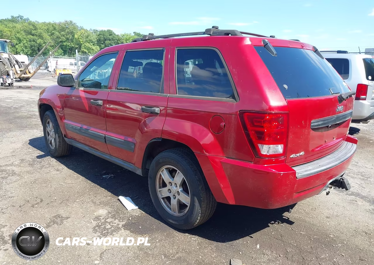 2005 Jeep Grand Cherokee Laredo VIN:1J4GR48K55C630758 - 3