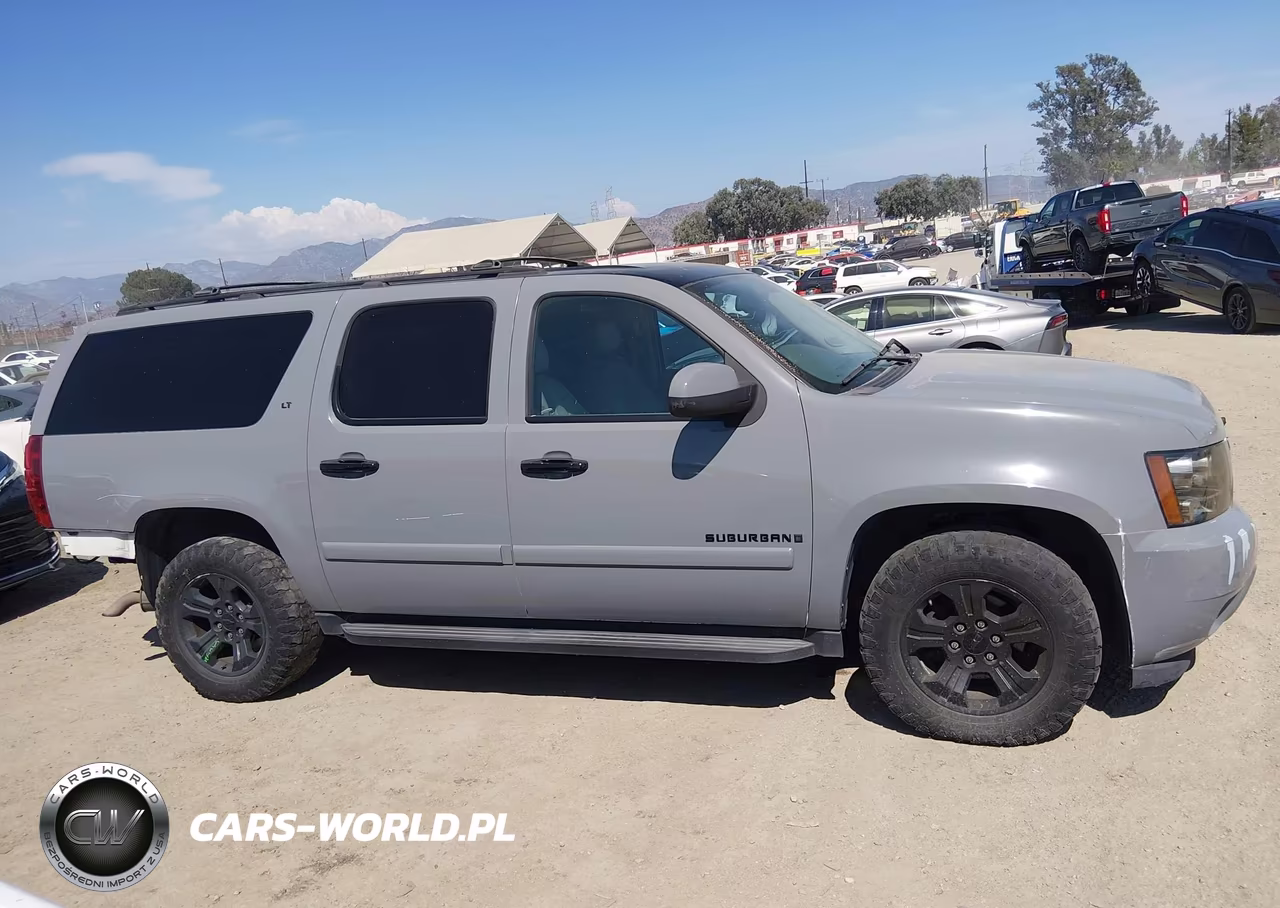 2008 Chevrolet Suburban 1500 Lt VIN:3GNFC16058G110586 - 13