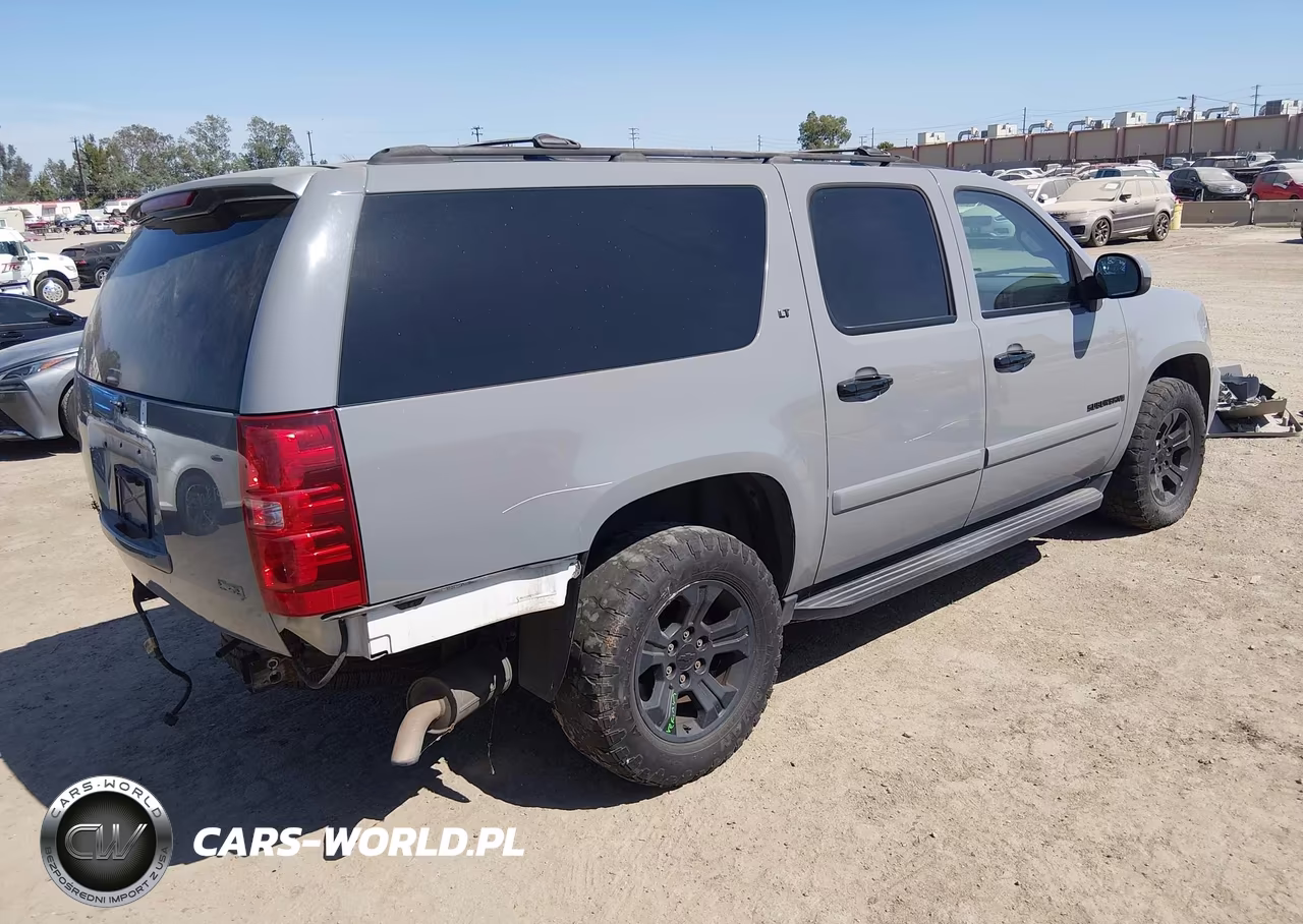 2008 Chevrolet Suburban 1500 Lt VIN:3GNFC16058G110586 - 4