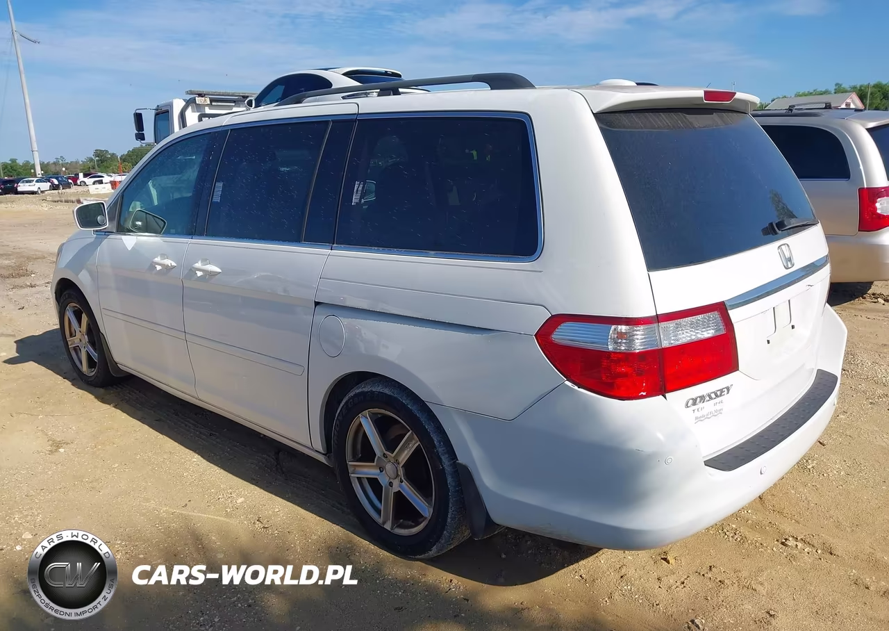 2007 Honda Odyssey Touring VIN:5FNRL38847B069697 - 3