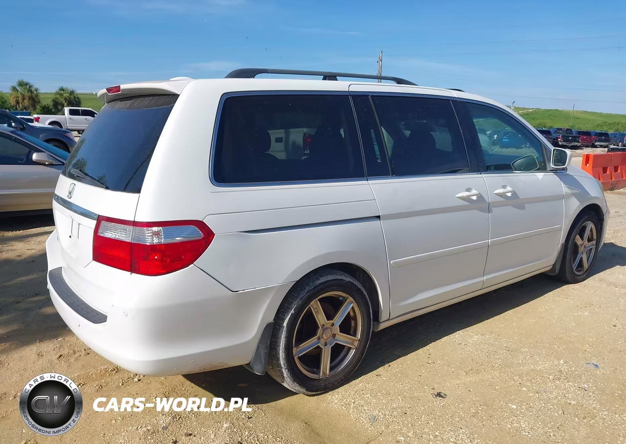 2007 Honda Odyssey Touring VIN:5FNRL38847B069697 - 4
