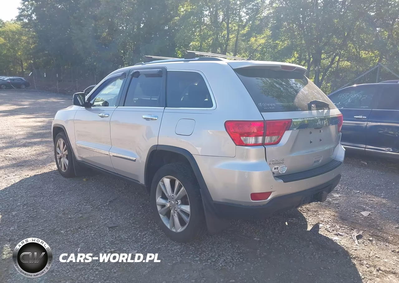 2012 Jeep Grand Cherokee Laredo VIN:1C4RJFAG0CC345308 - 3