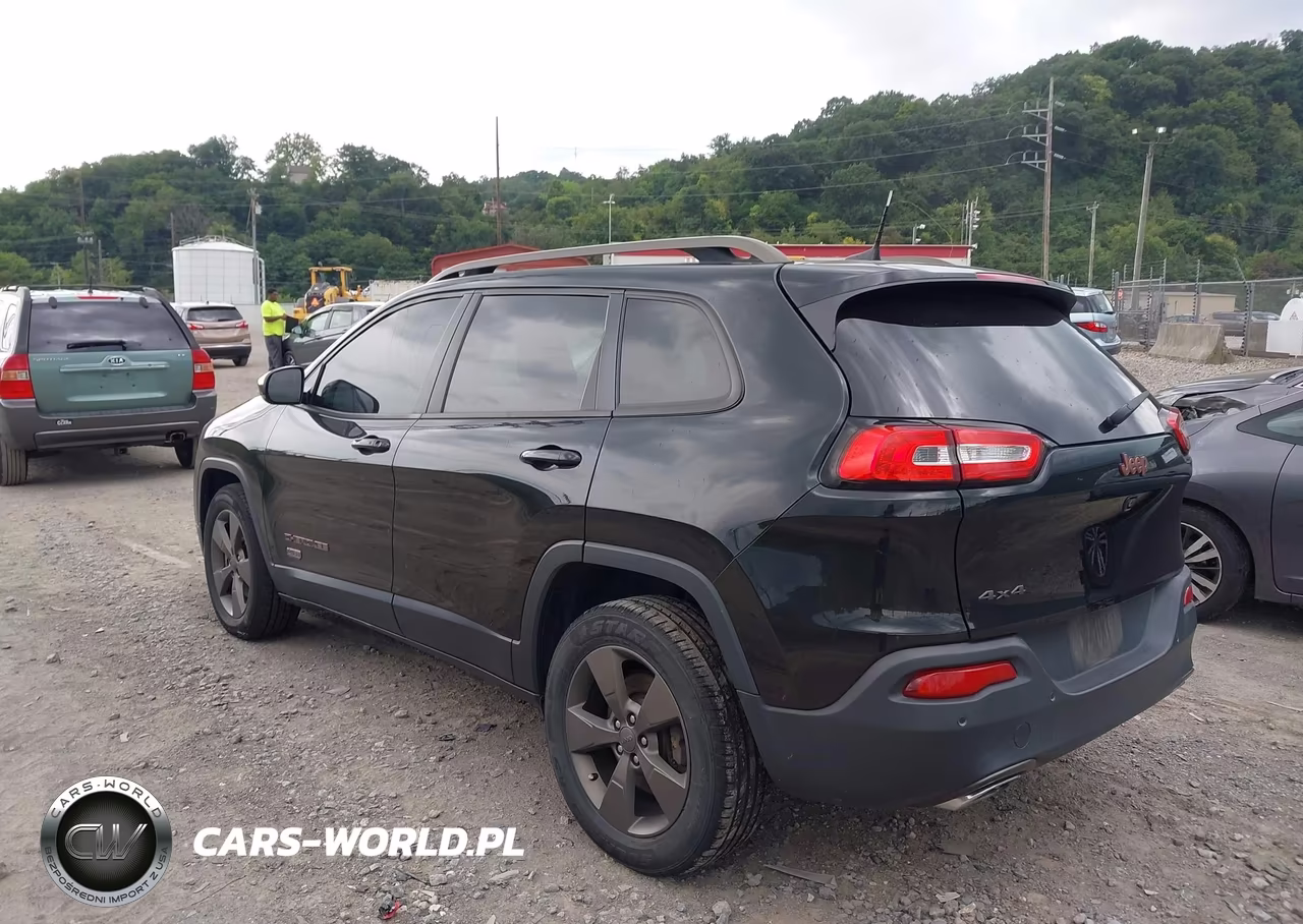 2016 Jeep Cherokee 75Th Anniversary VIN:1C4PJMCS5GW250843 - 3