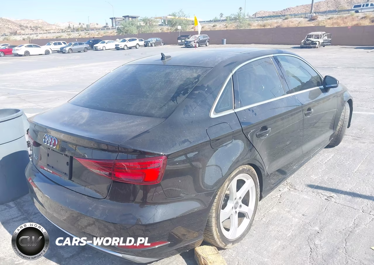 2019 Audi A3 Premium VIN:WAUAUGFF2K1010357 - 4