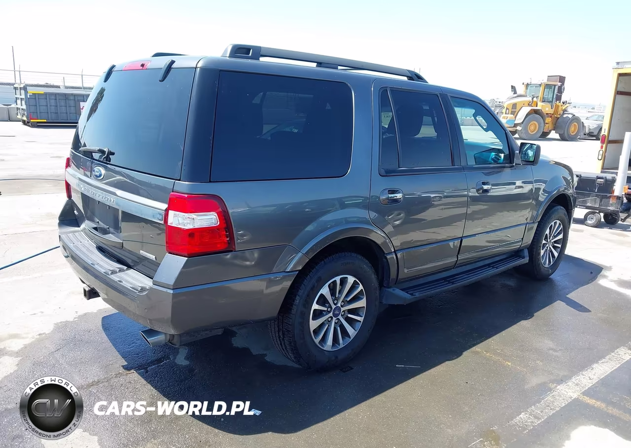 2015 Ford Expedition Xlt VIN:1FMJU1HTXFEF34014 - 4
