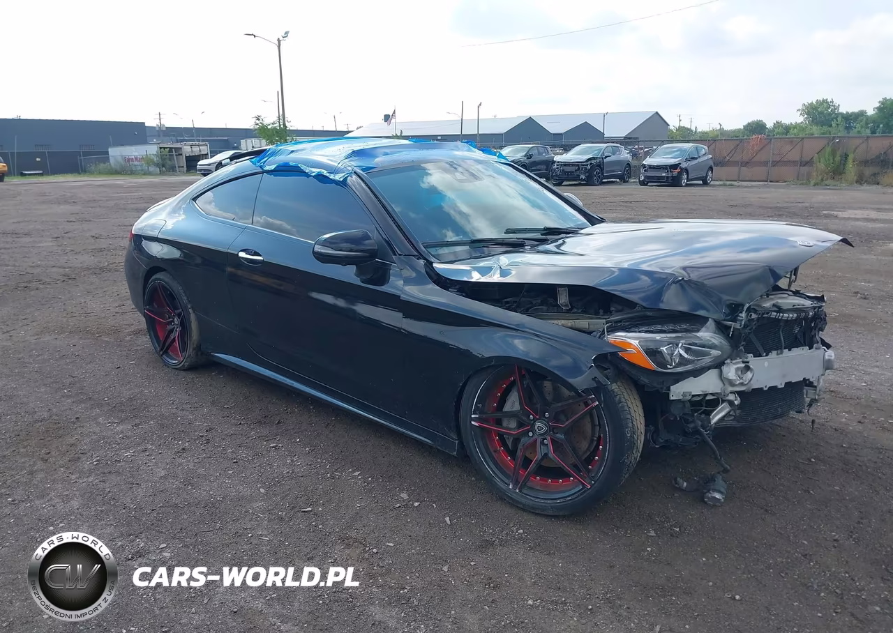 2017 Mercedes-Benz C 300 – zdjęcie 1 z 16
