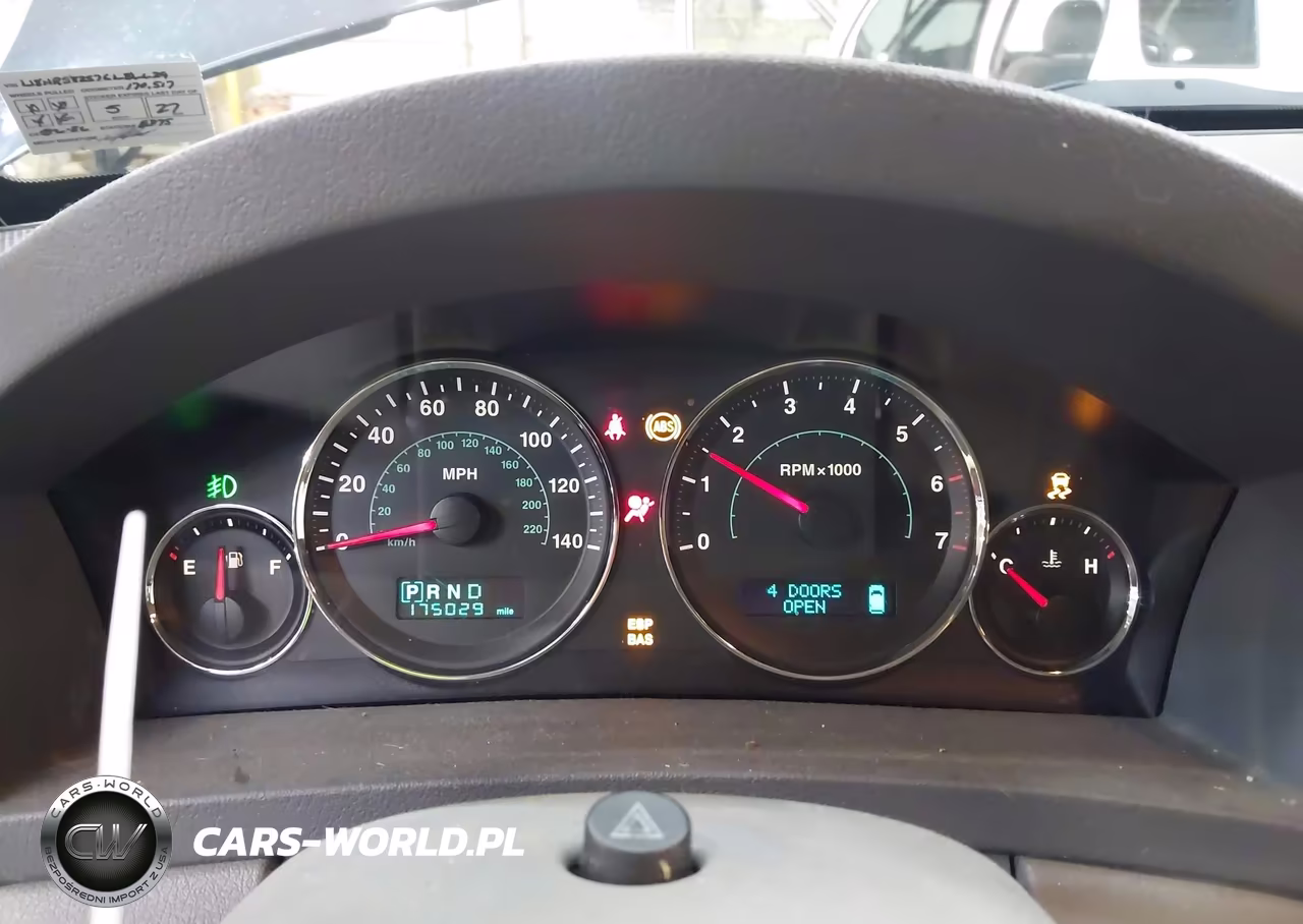 2007 Jeep Grand Cherokee Limited VIN:1J8HR58257C686629 - 7