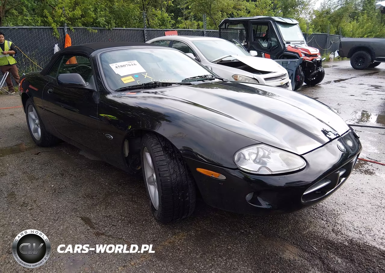 JAGUAR XK8