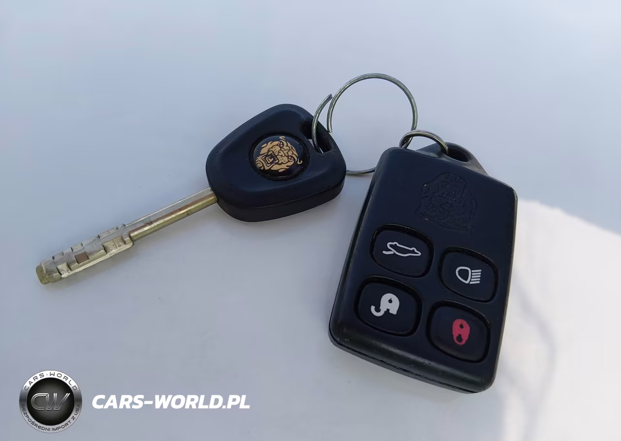 JAGUAR XK8 VIN:SAJGX2746VC006987 - 11