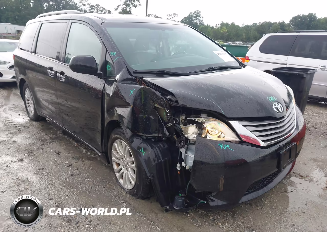 2017 Toyota Sienna Xle Premium 8 Passenger – zdjęcie 1 z 16