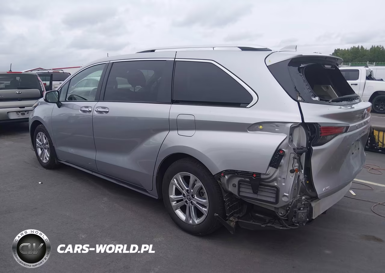 2024 Toyota Sienna Platinum VIN:5TDESKFC3RS145525 - 3