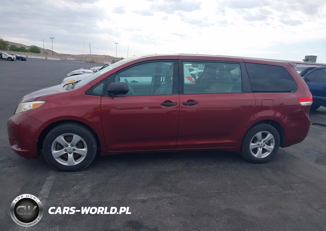 2012 Toyota Sienna Base 7 Passenger VIN:5TDKA3DC1CS009917 - 14