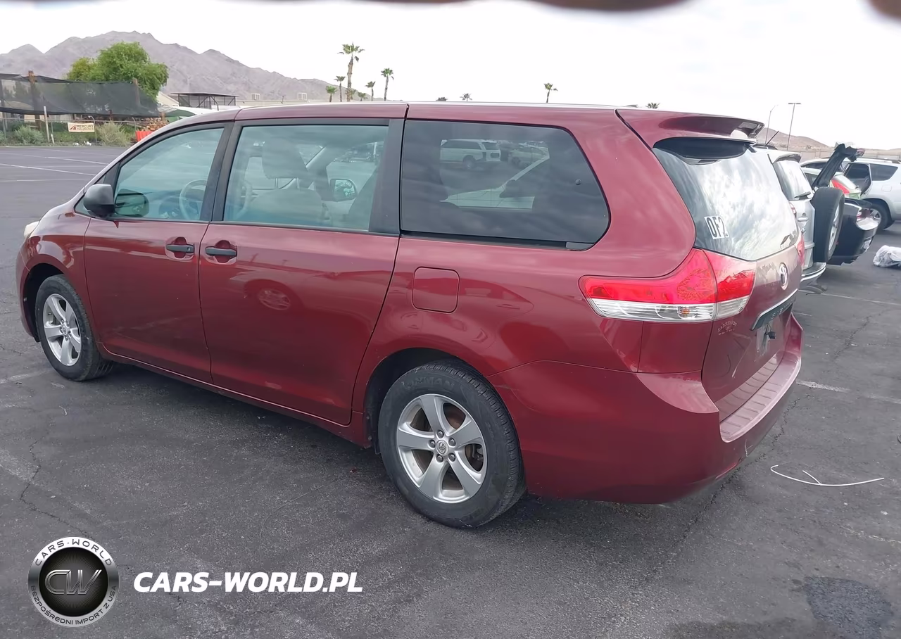 2012 Toyota Sienna Base 7 Passenger VIN:5TDKA3DC1CS009917 - 3