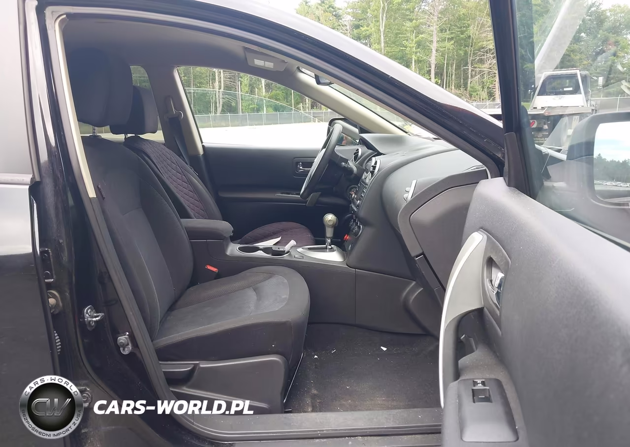 2015 Nissan Rogue Select S VIN:JN8AS5MV7FW256440 - 5