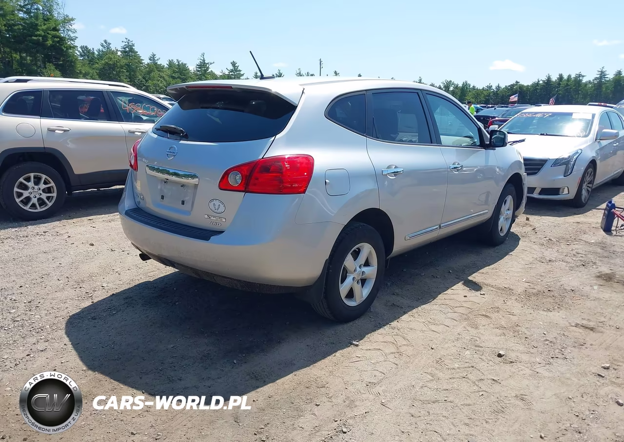 2013 Nissan Rogue S VIN:JN8AS5MVXDW664122 - 4