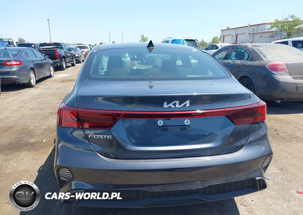 2024 Kia Forte Lxs VIN:3KPF24AD8RE779178 - 16
