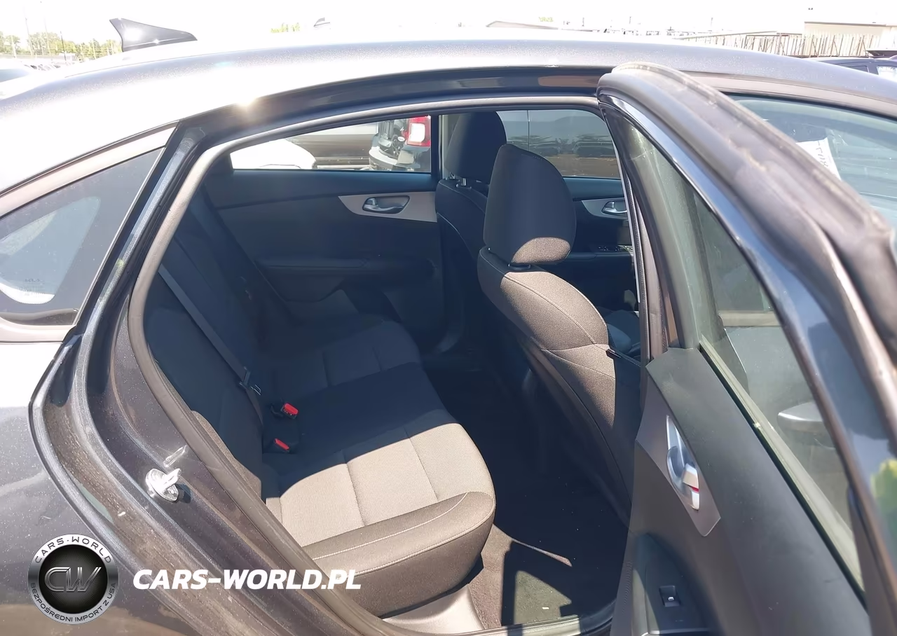 2024 Kia Forte Lxs VIN:3KPF24AD8RE779178 - 8