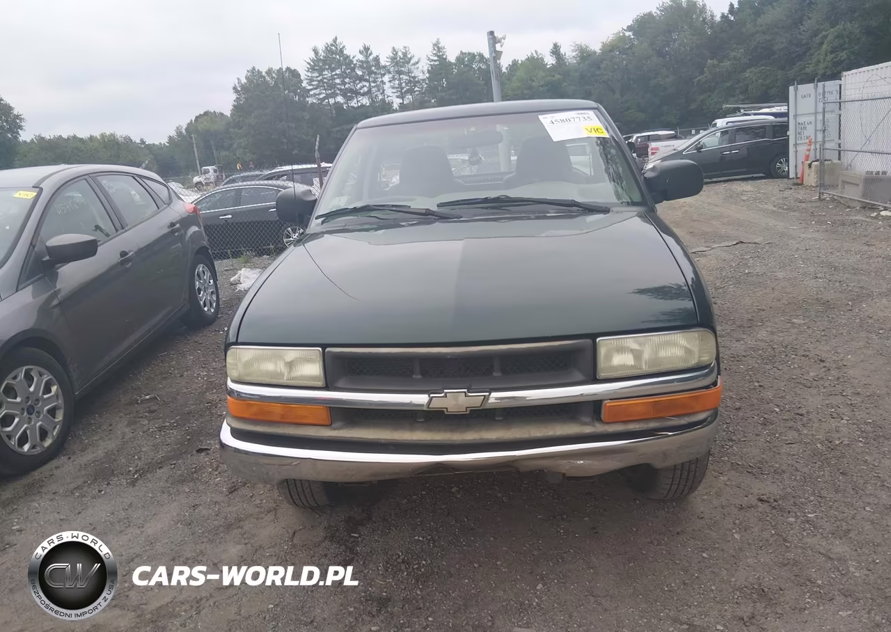 2003 Chevrolet S-10 VIN:1GCCS14H338211387 - 12