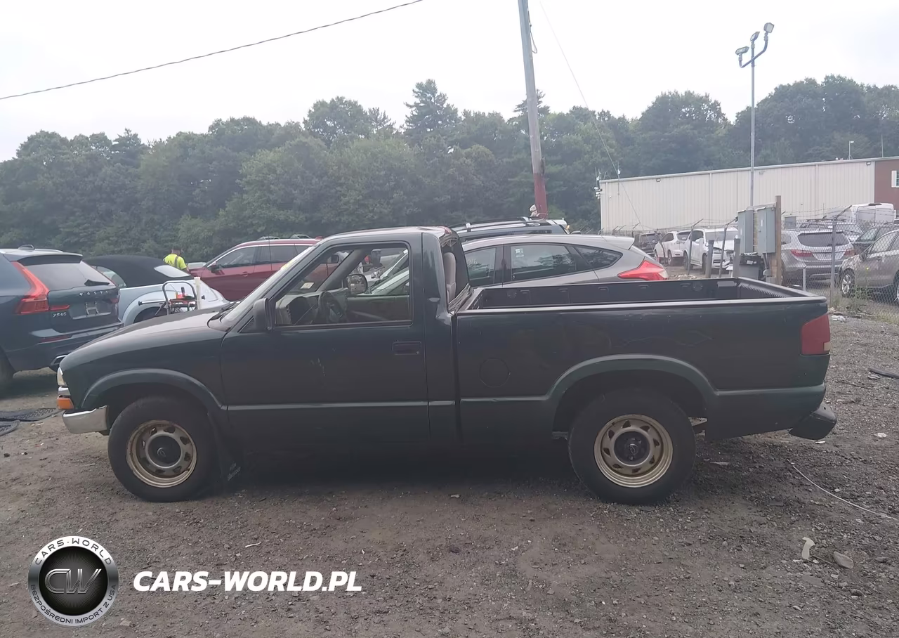 2003 Chevrolet S-10 VIN:1GCCS14H338211387 - 14