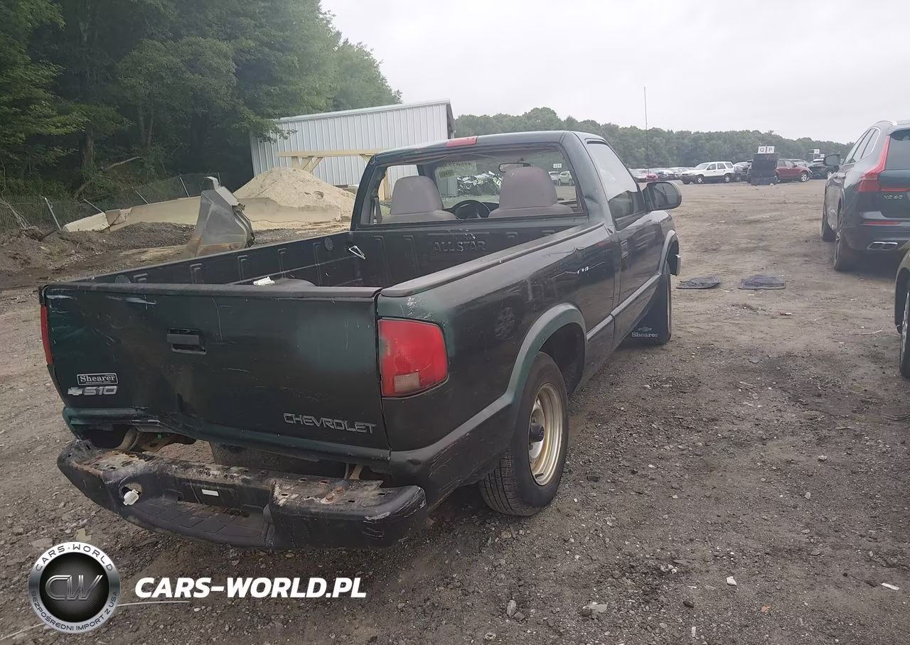 2003 Chevrolet S-10 VIN:1GCCS14H338211387 - 4