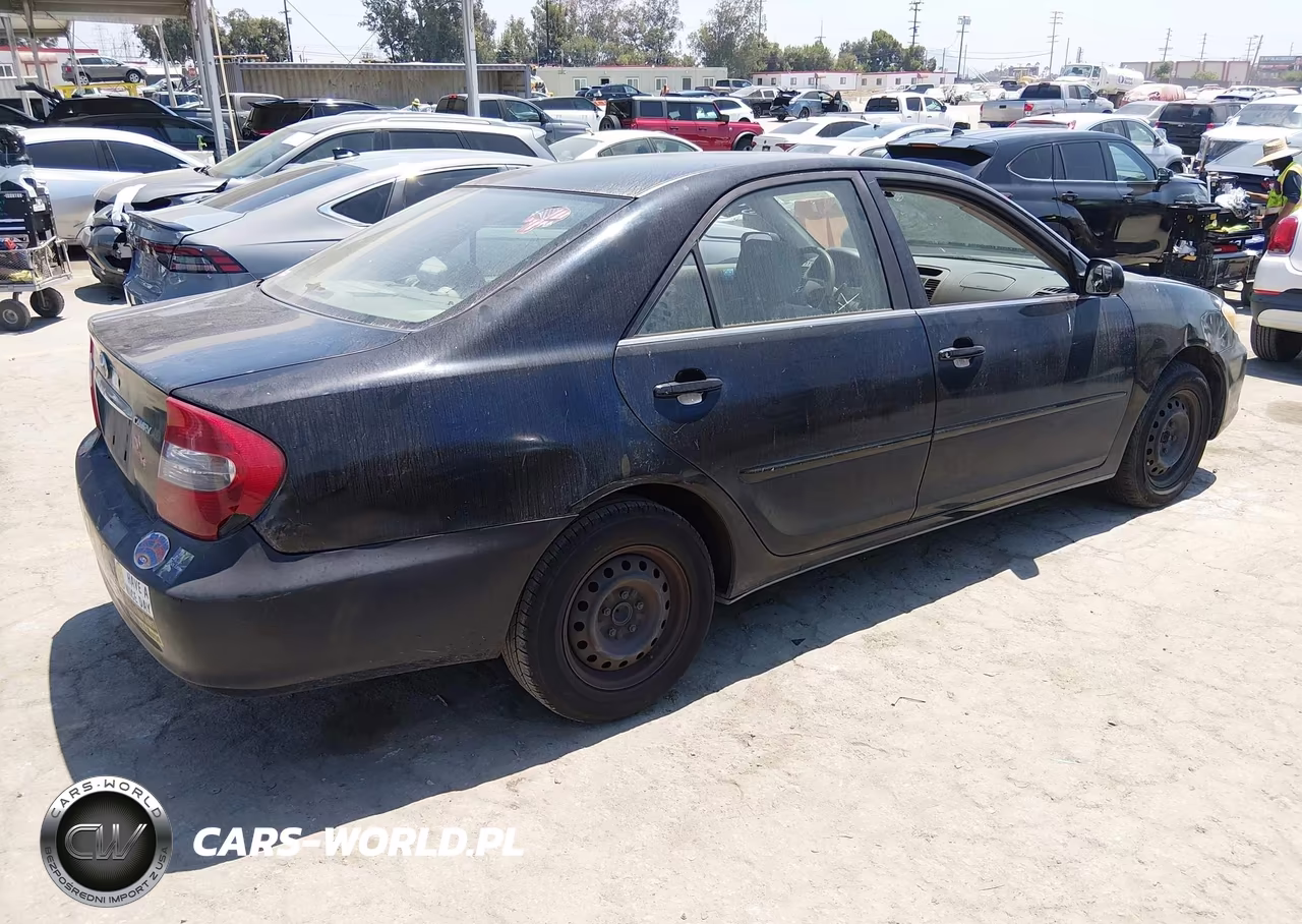 2003 Toyota Camry Le VIN:JTDBE32K530184897 - 4