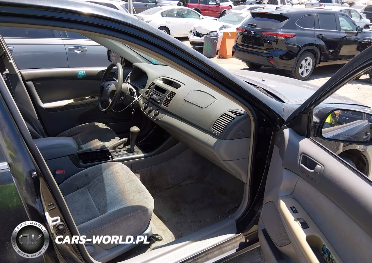 2003 Toyota Camry Le VIN:JTDBE32K530184897 - 5