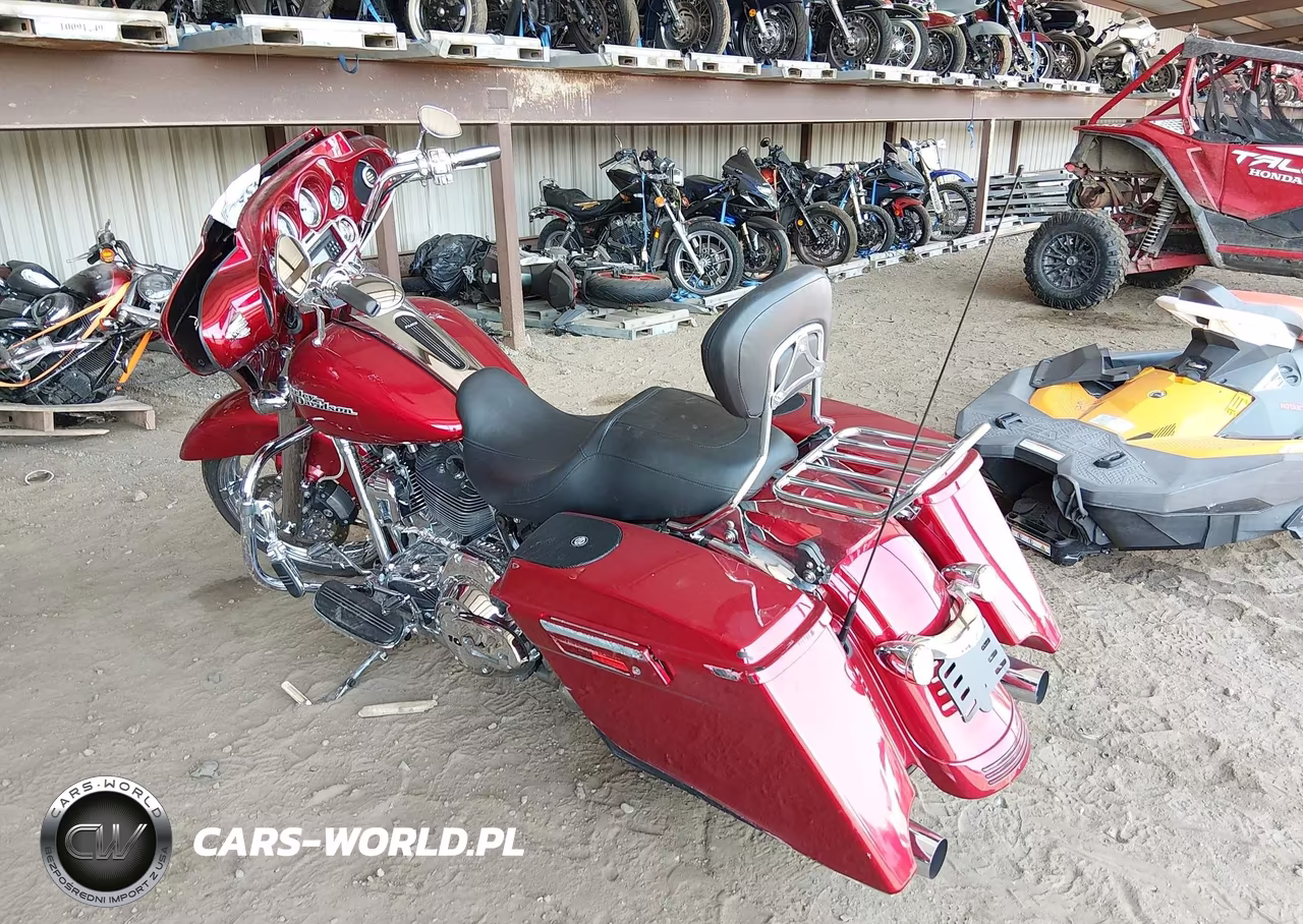 2012 Harley-Davidson Flhx Street Glide VIN:1HD1KBM10CB677716 - 3