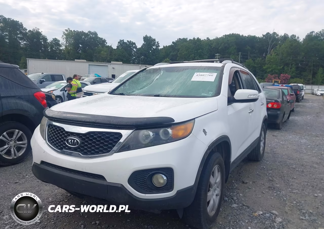2011 Kia Sorento Lx VIN:5XYKT3A18BG033074 - 2