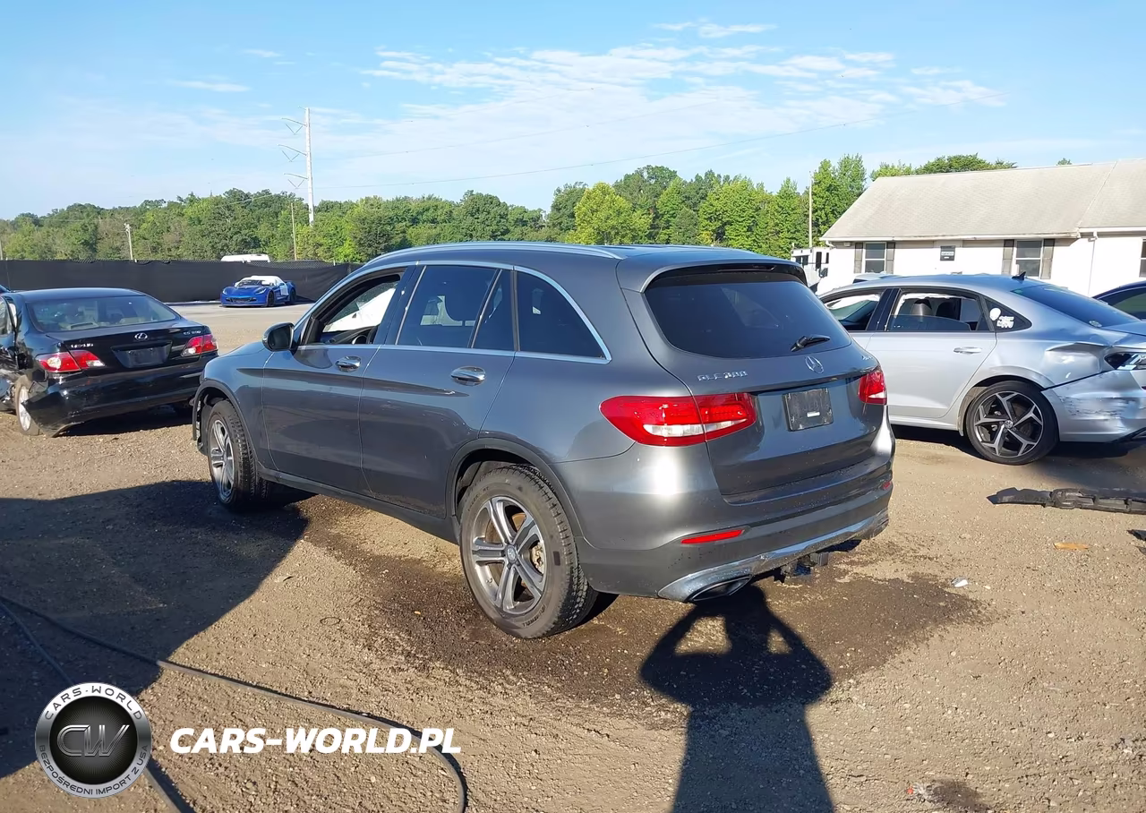 2017 Mercedes-Benz Glc 300 4Matic VIN:WDC0G4KB1HF163275 - 3