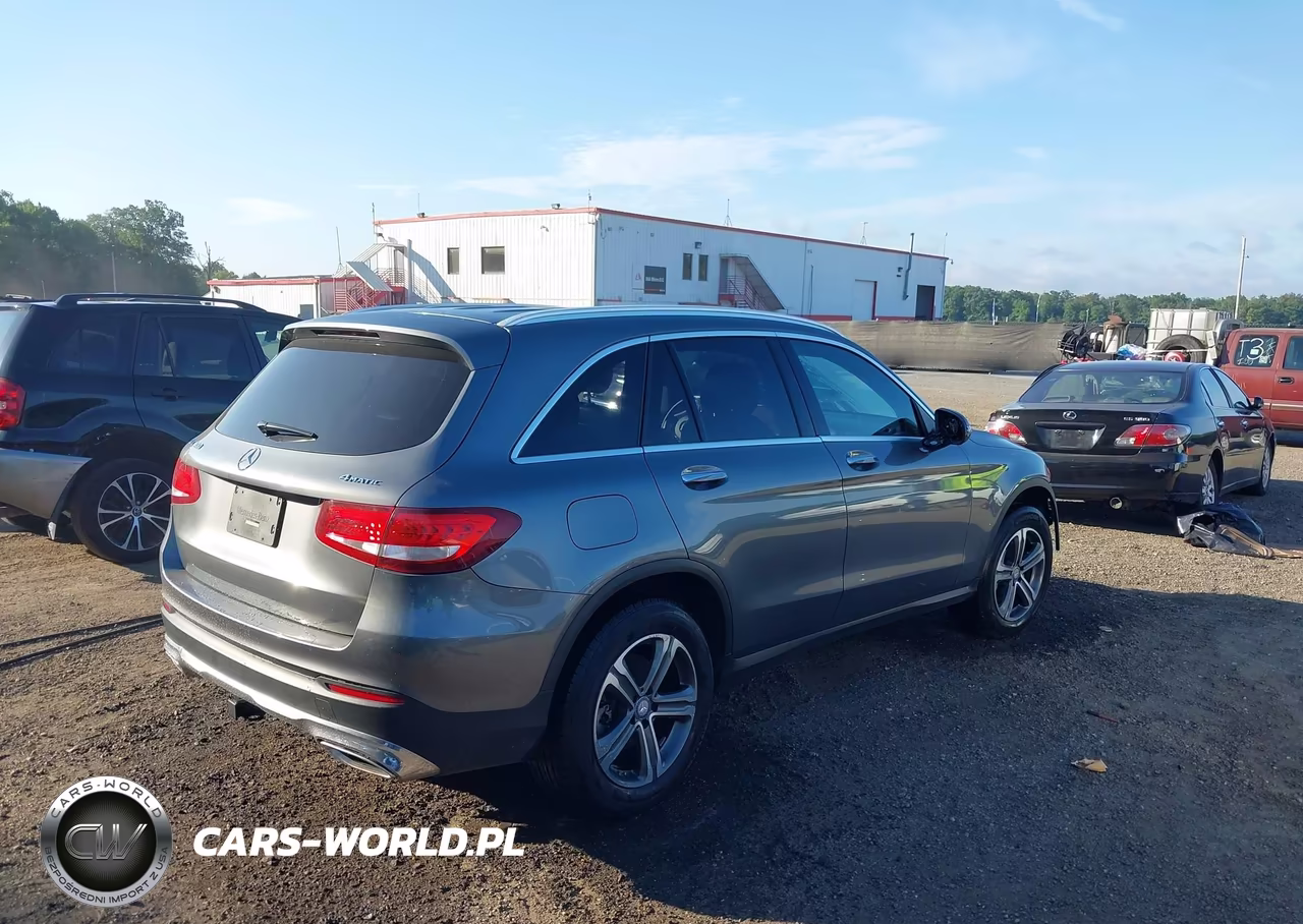 2017 Mercedes-Benz Glc 300 4Matic VIN:WDC0G4KB1HF163275 - 4