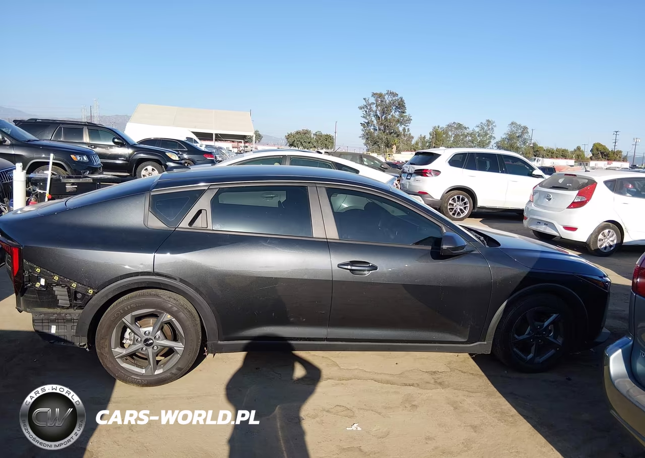 2025 Kia K4 Lxs VIN:3KPFT4DE5SE102838 - 14