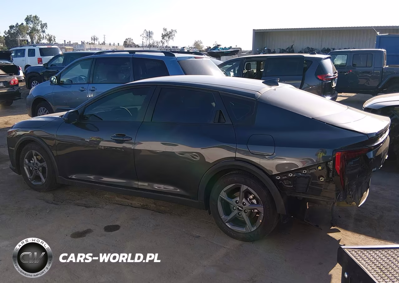 2025 Kia K4 Lxs VIN:3KPFT4DE5SE102838 - 15