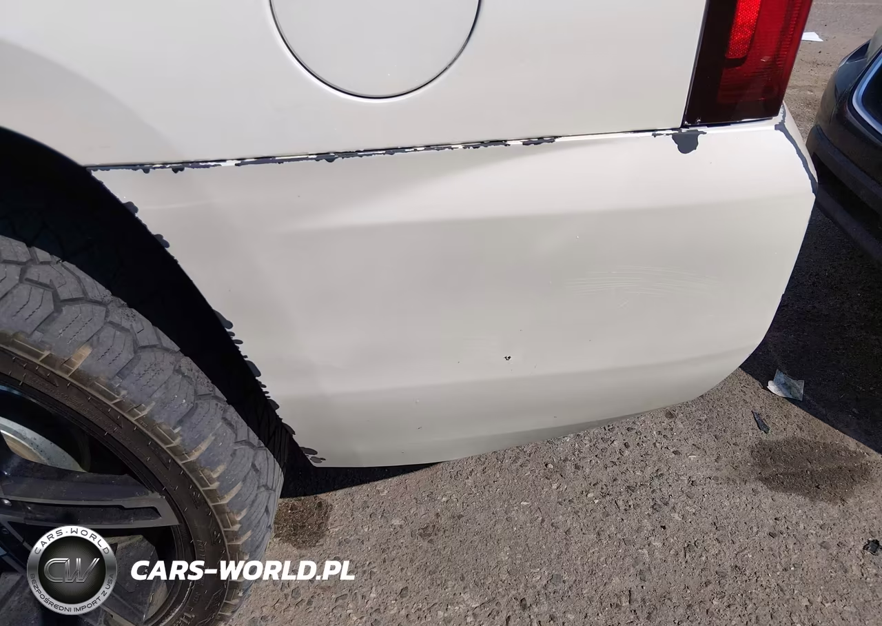 2015 Chevrolet Tahoe Ltz VIN:1GNSKCKC7FR218976 - 18