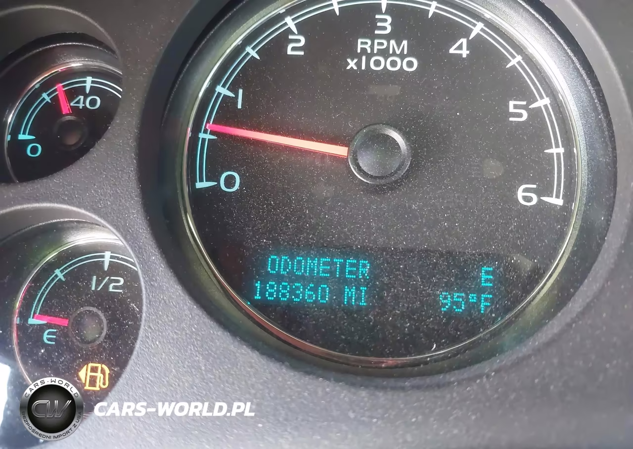 2014 Chevrolet Suburban C1500 Lt VIN:1GNSCJE02ER115062 - 16