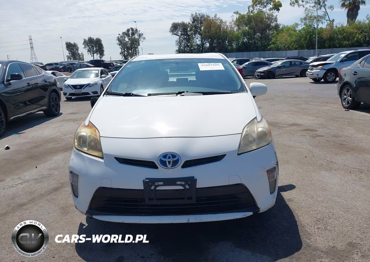 2015 Toyota Prius Two VIN:JTDKN3DU6F1965053 - 12